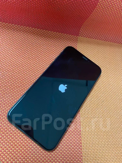 Apple iPhone X. �/�, ������, 4G LTE, ����������, NFC ����