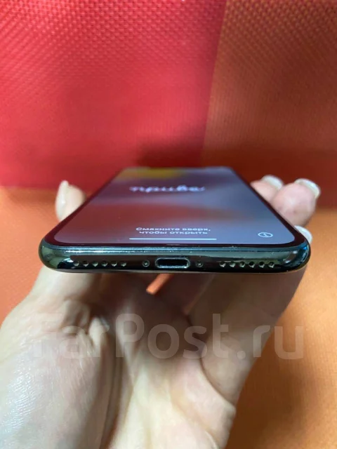 Apple iPhone X. �/�, ������, 4G LTE, ����������, NFC ����
