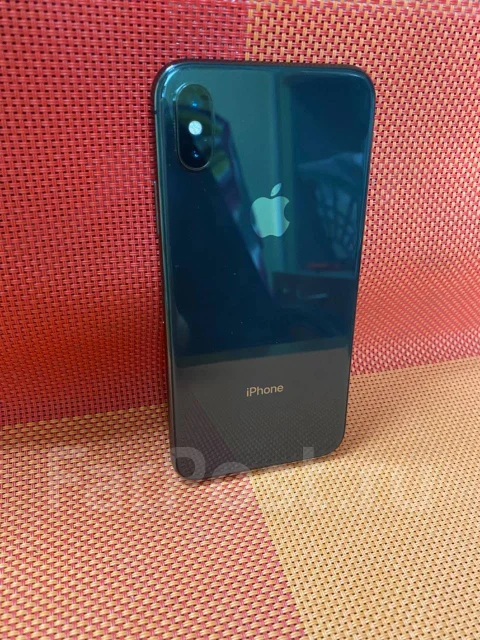 Apple iPhone X. �/�, ������, 4G LTE, ����������, NFC ����