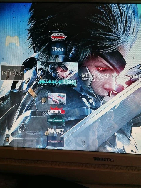 Sony PlayStation 3 Super Slim ����