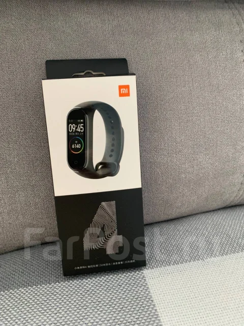 Xiaomi Mi Band 4 ����