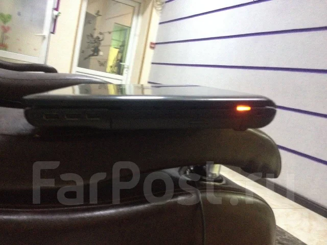 Sony VAIO PCG-71211V. 15", 2,5����, ��� 6 ��, ���� 300���, WiFi: 1, Bluetooth: 1, ����������� �� 2��. ����