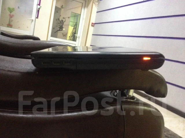 Sony VAIO PCG-71211V. 15", 2,5����, ��� 6 ��, ���� 300���, WiFi: 1, Bluetooth: 1, ����������� �� 2��. ����