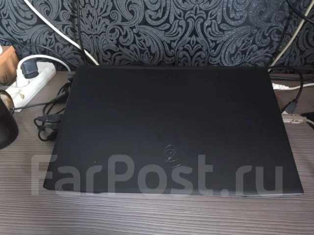 MSI Sword 17. 17.3", 2,3����, ��� 16 ��, ���� 500���, WiFi: 1, Bluetooth: 1, ����������� �� 6��. ����
