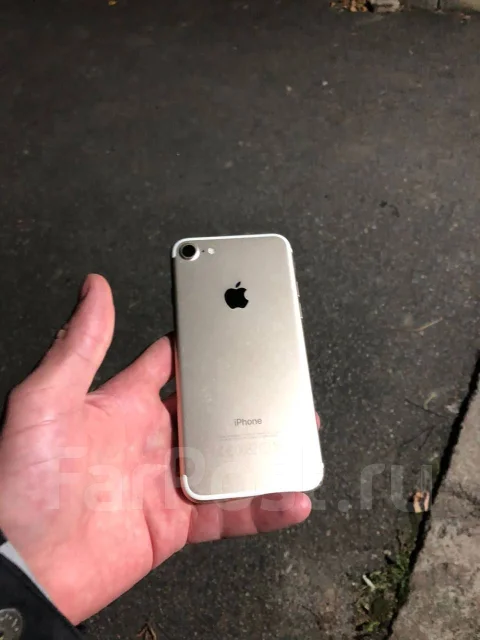Apple iPhone 7. �/�, �������, 4G LTE ����