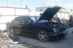 Mercedes-Benz E-Class ����