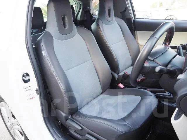 Toyota iQ. ��������, 4wd, 1.3 (94��.�.), ������, 55����. ��, �/�. ��� ����� �� ������������ ����