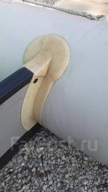 Nissamaran. ����� 3,7��., ��������� ��� ��������� ����