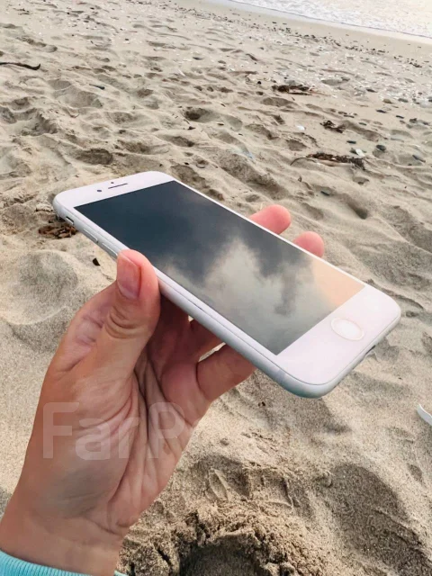 Apple iPhone 8. �/� ����