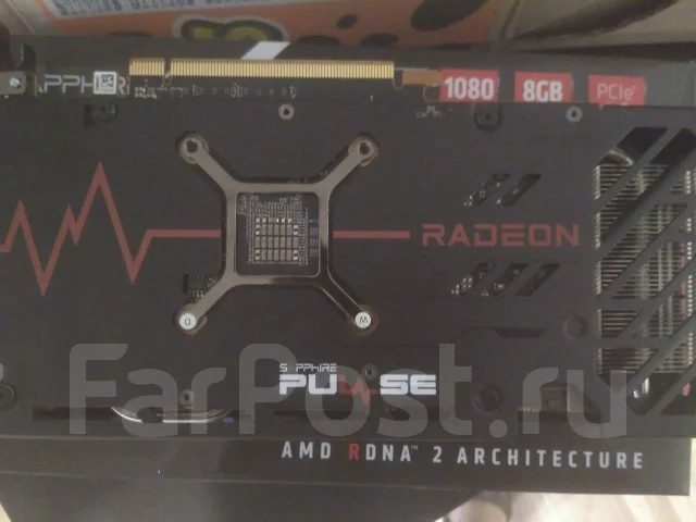 Radeon RX 6600 XT ����