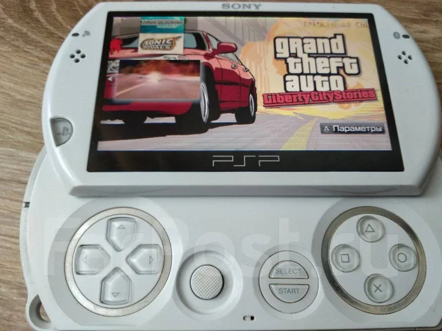 Sony PSP Go ����