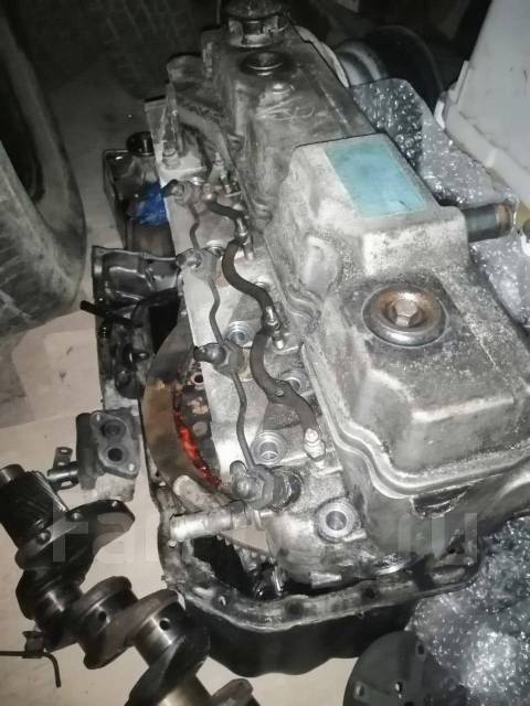 Двигатель 4м40 сапунит