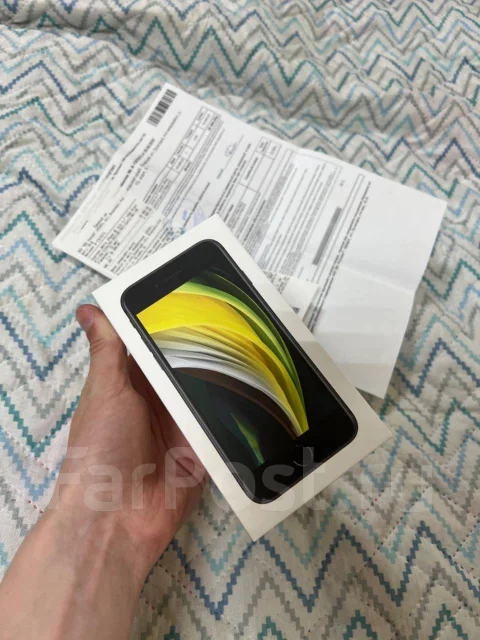 Apple iPhone SE 2020. �/�, ������, 4G LTE, NFC ����