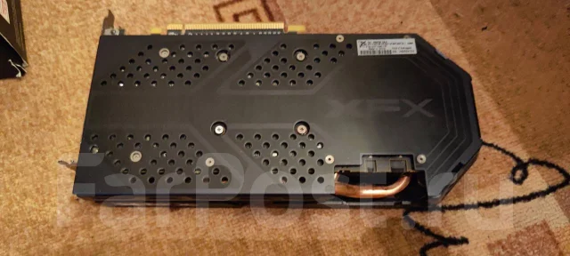 Radeon RX 590 ����
