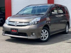 Toyota Isis. ��������, ��������, 1.8 (143��.�.), ������, 45 000����. ��, �/�. ��� ����� �� ������������ ����