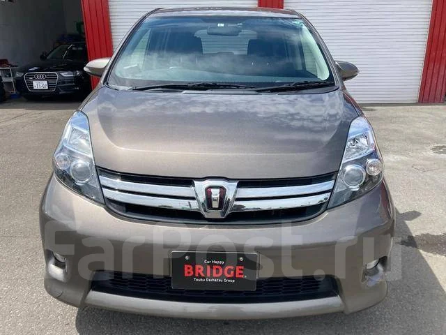 Toyota Isis. ��������, ��������, 1.8 (143��.�.), ������, 45 000����. ��, �/�. ��� ����� �� ������������ ����