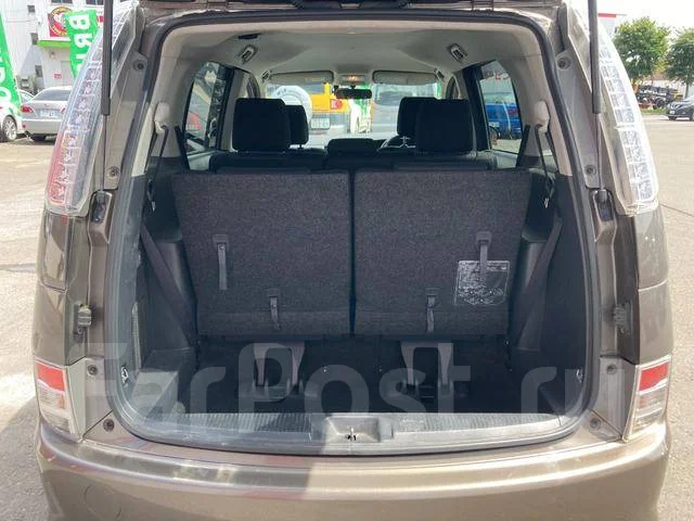Toyota Isis. ��������, ��������, 1.8 (143��.�.), ������, 45 000����. ��, �/�. ��� ����� �� ������������ ����
