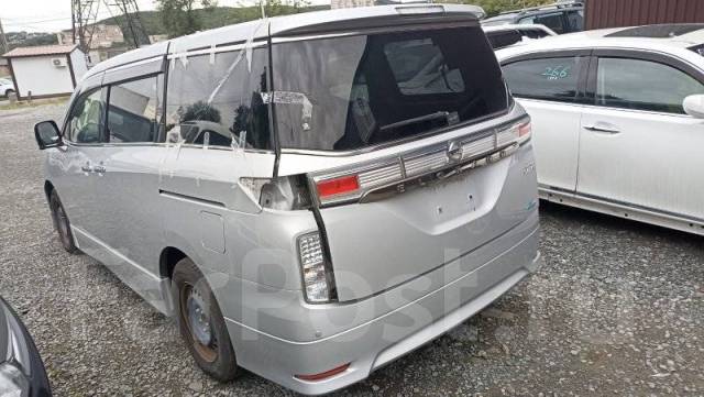 Nissan Elgrand 2011