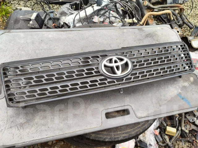Решетка радиатора Toyota Probox NCP58G купить во Владивостоке по цене ...