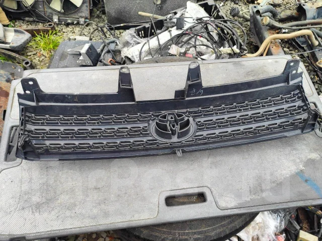 Решетка радиатора Toyota Probox NCP58G купить во Владивостоке по цене ...