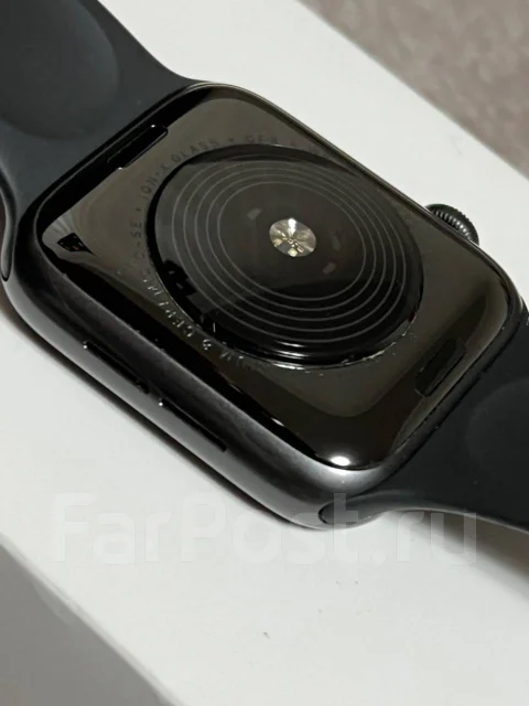 Apple Watch SE. GPS, IP68 ����