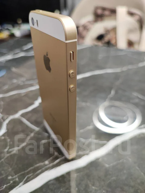 Apple iPhone SE. �/�, 32 ��, �������, 4G LTE ����