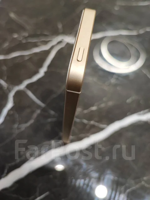 Apple iPhone SE. �/�, 32 ��, �������, 4G LTE ����