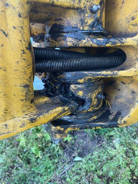 Ремонт вилочных погрузчиков, экскаваторов, тракторов, спецтехника в Артеме