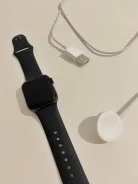 Apple Watch SE. GPS, NFC, IP67, IP68 ����