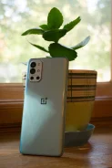 OnePlus 9R. �/�, �����, NFC ����