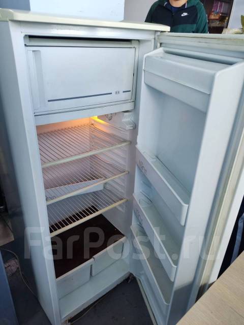 Холодильник Атлант - Холодильники и морозильники в Уссурийске