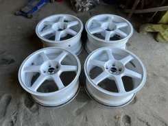 AVS Model 6. 8.0/9.0x17", 5x114.3, ET45/45 ����