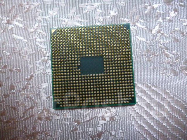 AMD A4-3305M ����