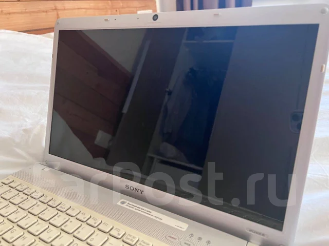 Sony VAIO. 16.1", ��� 16 ��, WiFi: 1, Bluetooth: 1, ����������� �� 1��. ����