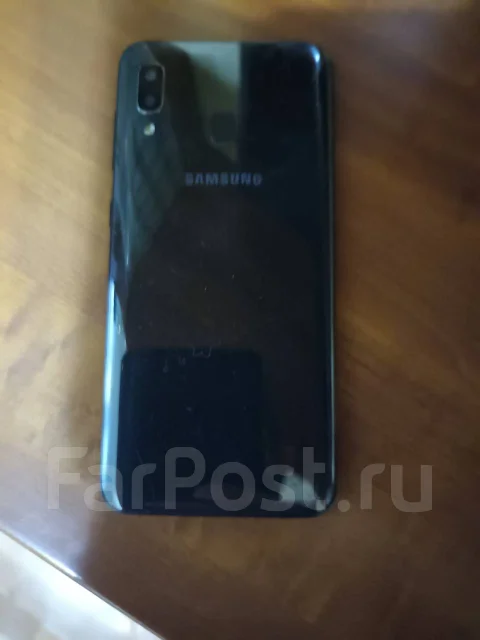Samsung Galaxy A20. �/�, ������, 4G LTE ����