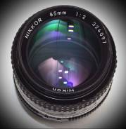 Nikon. ������� ������� 52 �� ����