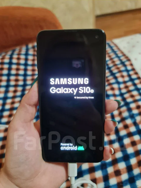 Samsung Galaxy S10e. �/�, �����������, 4G LTE, Dual-SIM, ����������, NFC ����