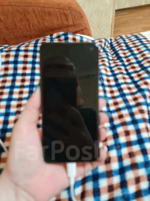 Samsung Galaxy S10e. �/�, �����������, 4G LTE, Dual-SIM, ����������, NFC ����