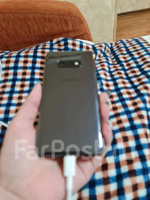 Samsung Galaxy S10e. �/�, �����������, 4G LTE, Dual-SIM, ����������, NFC ����