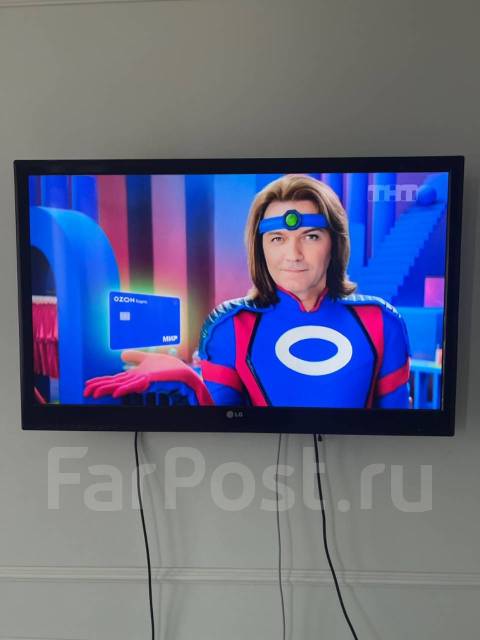 Телевизор LG 42 плюс кронштейн на стенку LG - Телевизоры во Владивостоке