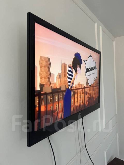 Телевизор LG 42 плюс кронштейн на стенку LG - Телевизоры во Владивостоке