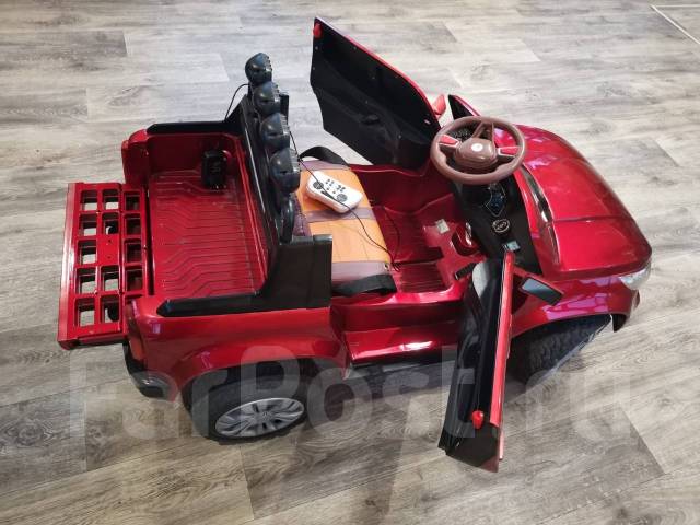 Детский электромобиль - Детский транспорт во Владивостоке