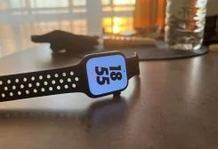 Apple Watch Series 7 Nike ����