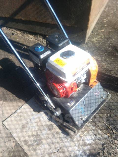 Продам виброплиту, б/у, в наличии. Цена: 1 500₽ в Уссурийске