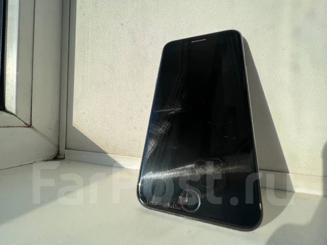 Apple iPhone 7. �/�, ������, 4G LTE ����