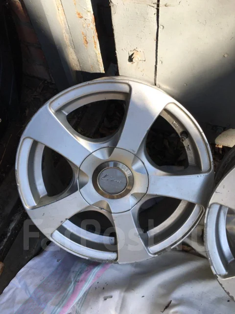 Lizea. 6.5x15", 5x114.3, ET48, �� 73,1���. ����