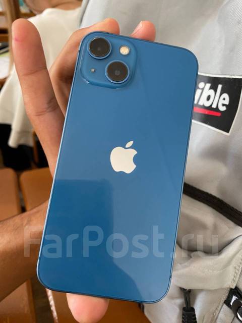 Айфон 13 синий фото в живую IPhone 13 blue 128 gb, 6.10", моноблок, синий, 4G LTE, 5G, б/у, в наличии. Цена: