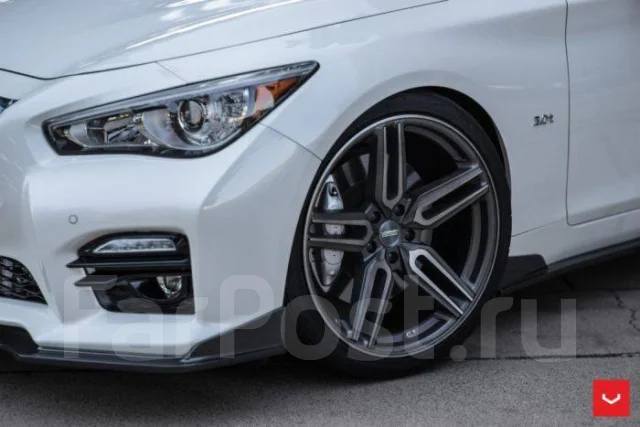 Vossen HF-1. 8.0x18", 5x112, ET40, �� 66,6���. ����