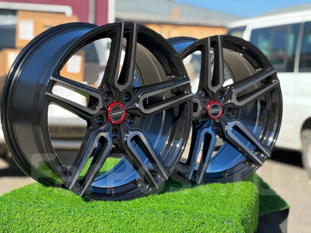 Vossen HF-1. 8.0x18", 5x112, ET40, �� 66,6���. ����