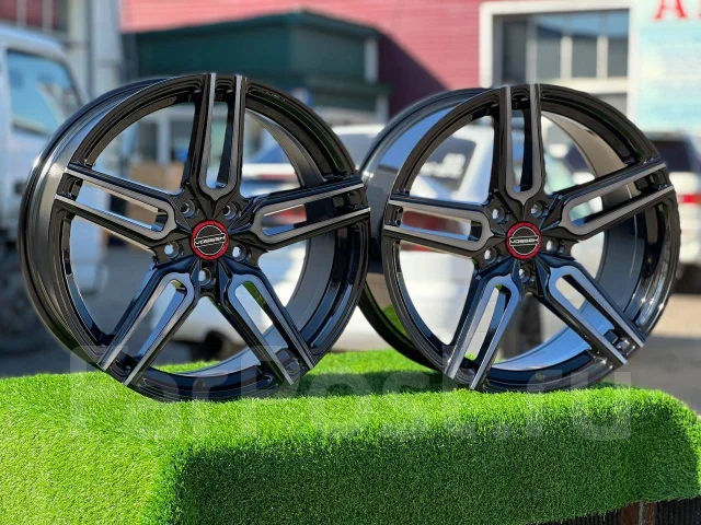 Vossen HF-1. 8.0x18", 5x112, ET40, �� 66,6���. ����